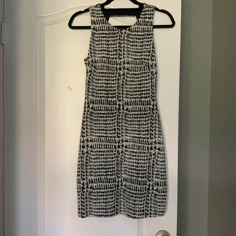 Sleeveless snakeskin dress